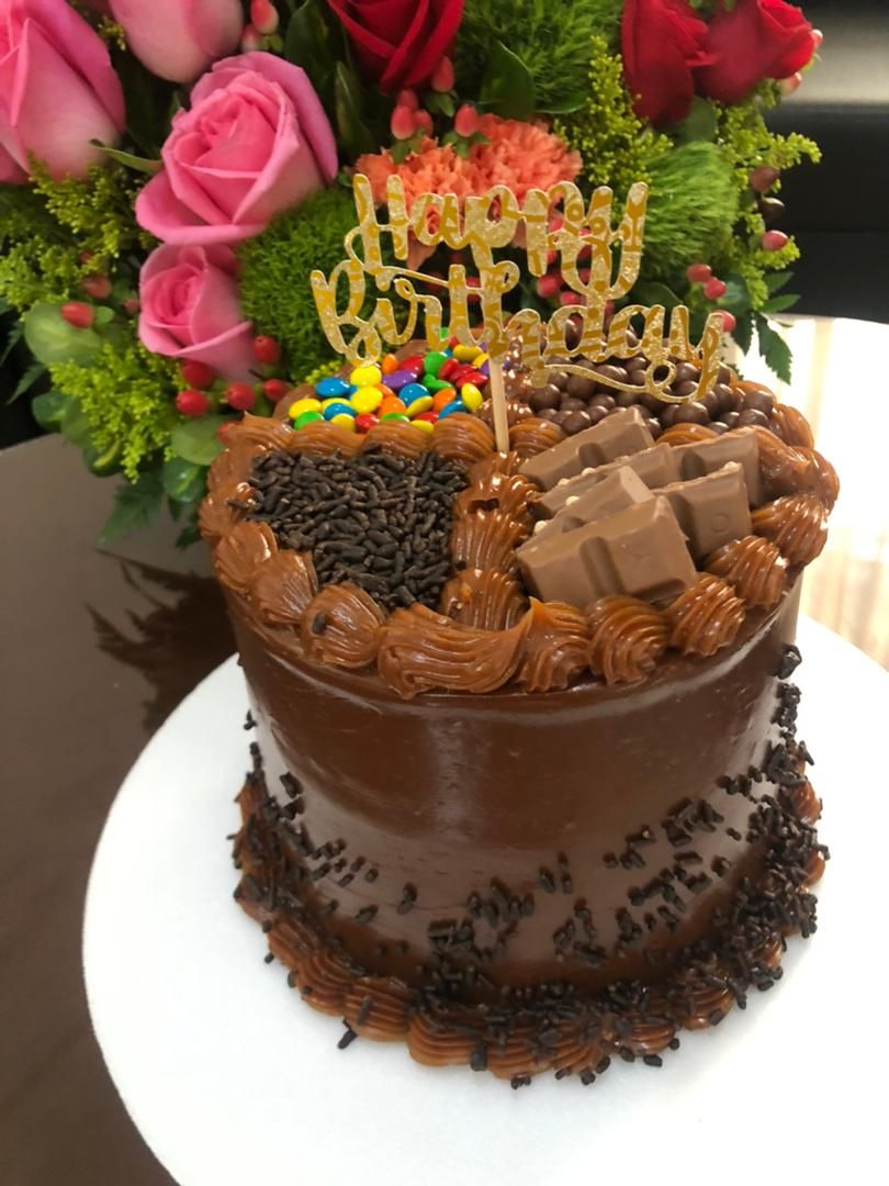 Descubre el placer en cada mordida de chocolate 🍫