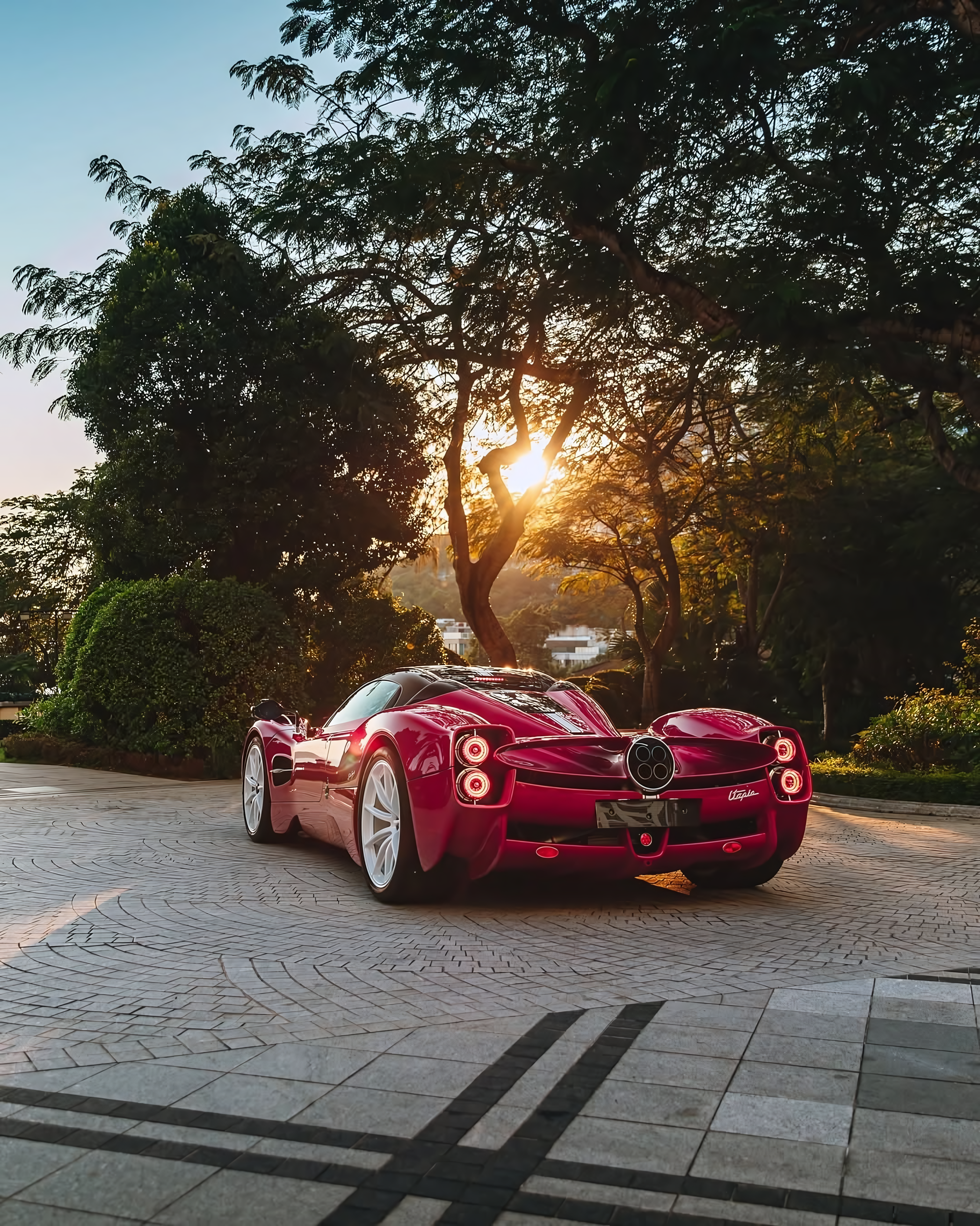 Pagani Utopia: Bathed in Golden Light