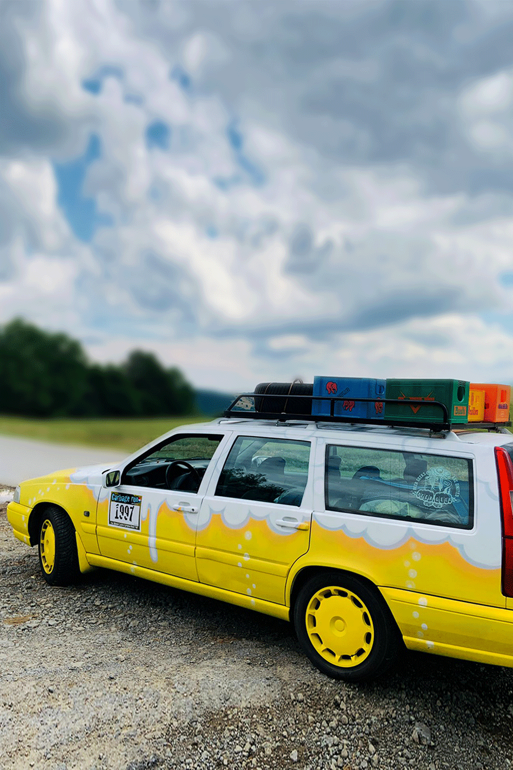 #Dikkegraffiti #bier #Volvo #auto #carbagerun