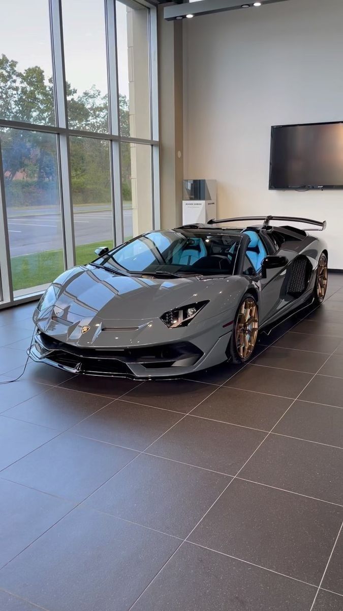 #lamborghiniaventador