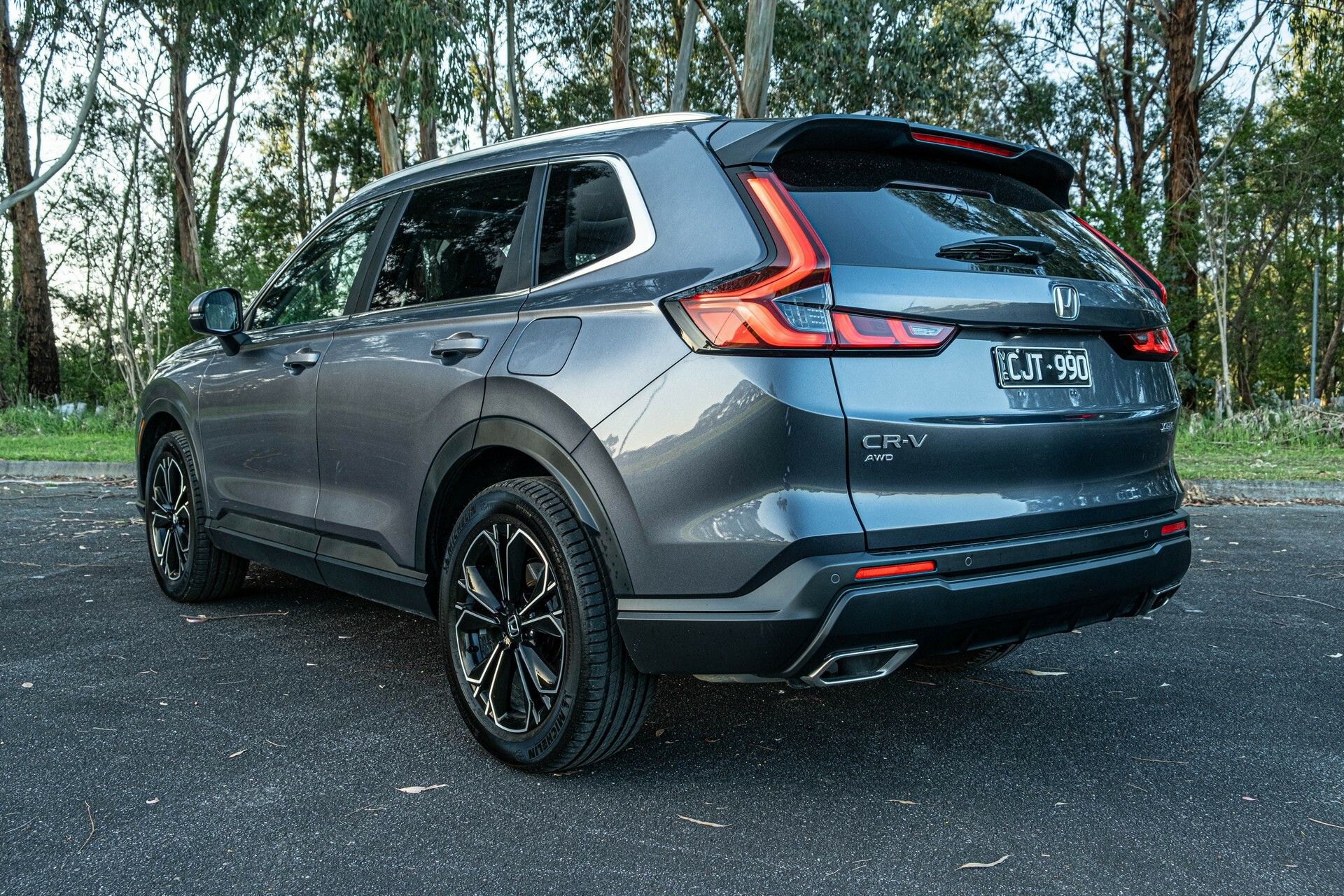 #CRV #VTiLX #Review #Modern #SUV #Classic #Honda #Appeal