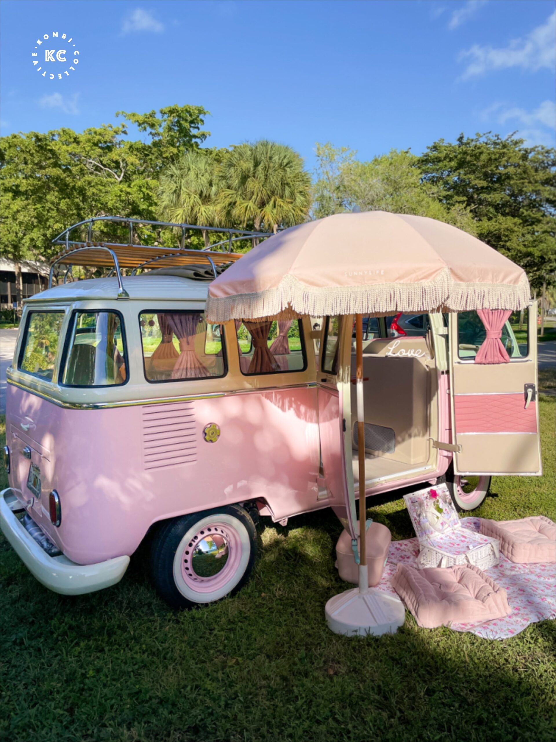 #Pink #Vintage #Bus