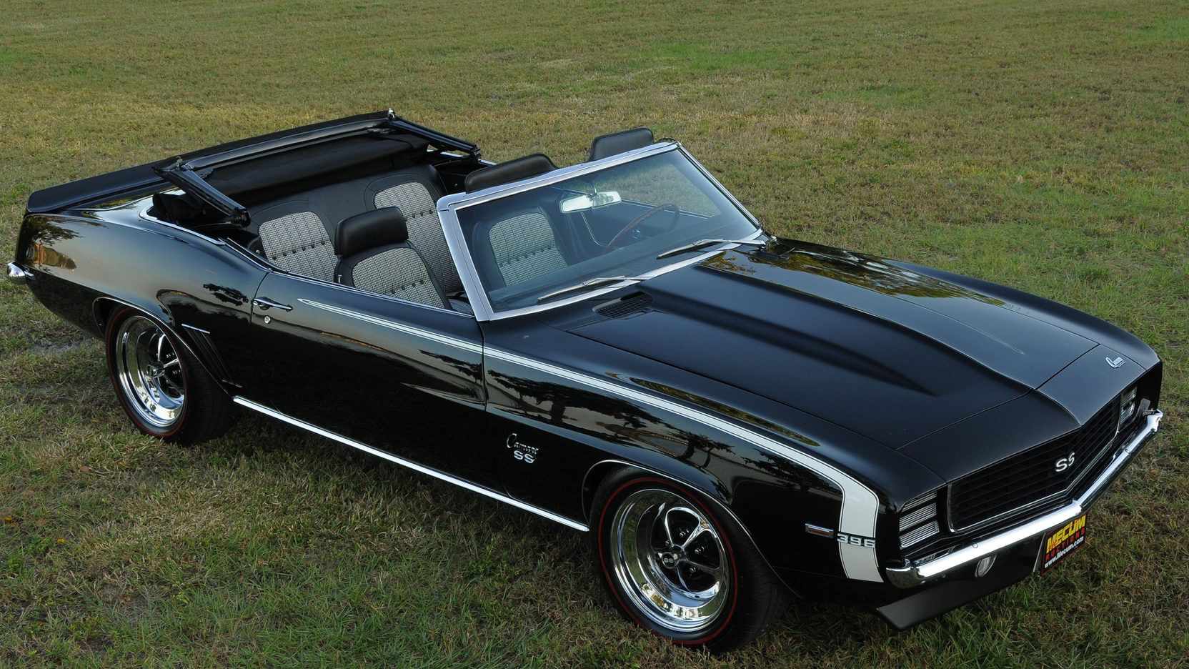 #Chevrolet #Camaro #RSSS #Convertible #Sale #Auction #Mecum #Auctions