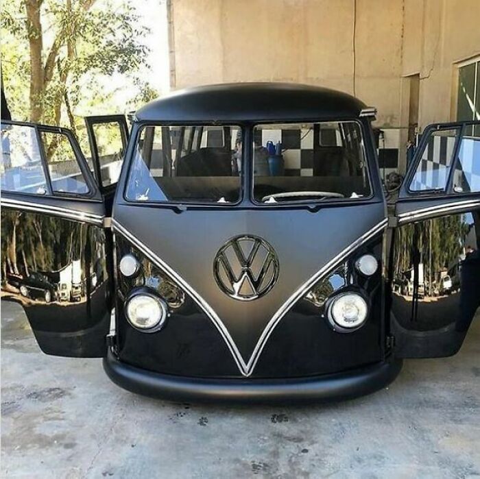 #Black #Black #Bus
