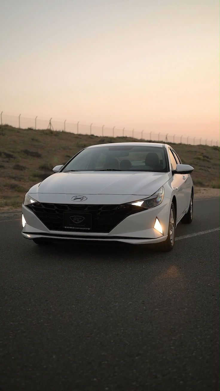 #Hyundai #Elantra #Smart #Sale #UAE #Affordable #Sedan #Deals