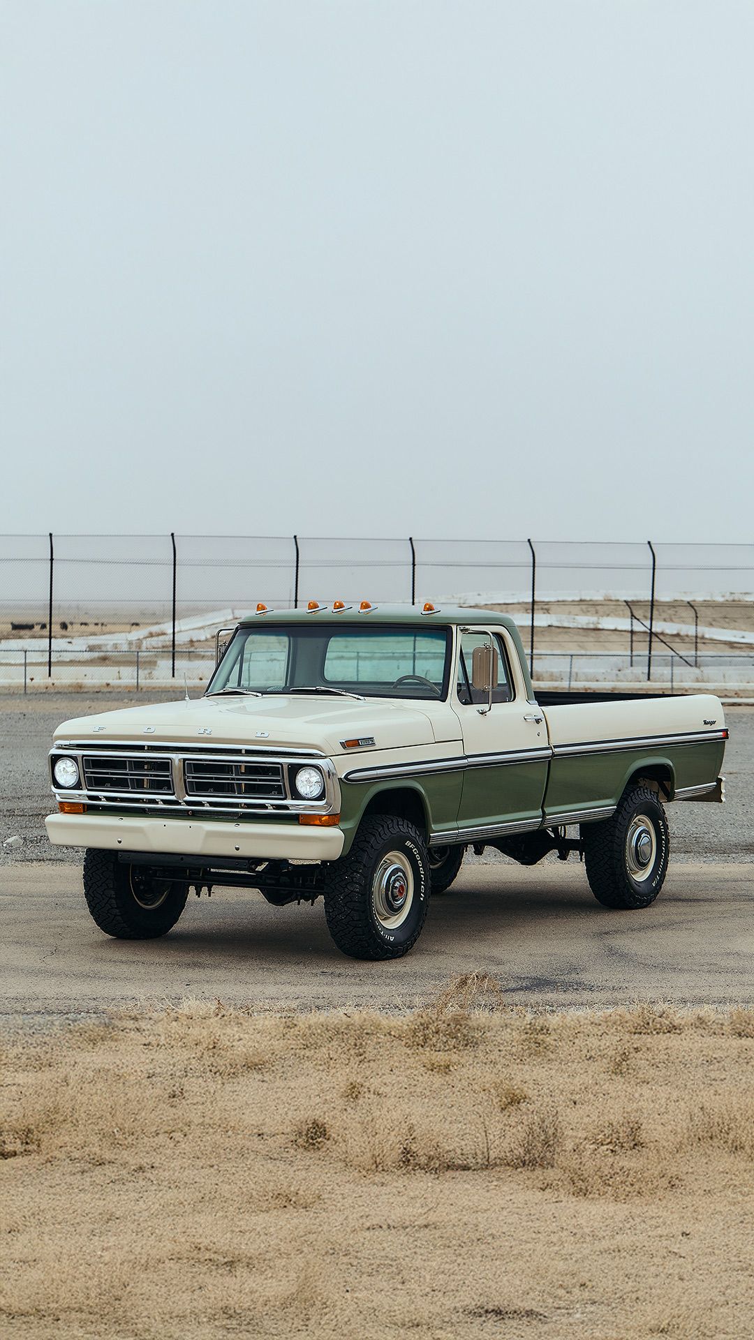#MeticulouslyRestored #Ford #F250 #Highboy