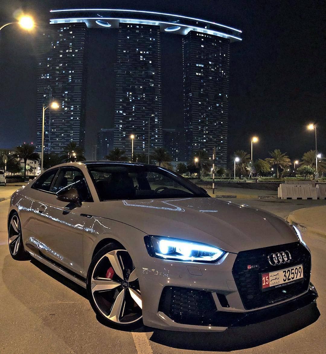 #Montre #Audi