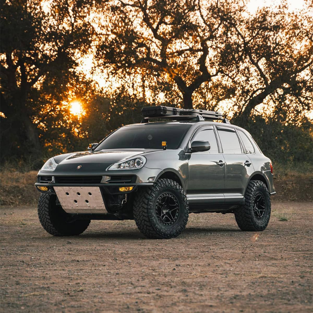 #Porsche #Cayenne #Offroad #Build #35s #PreRunner #Bumpers #Mods #offroadium.com
