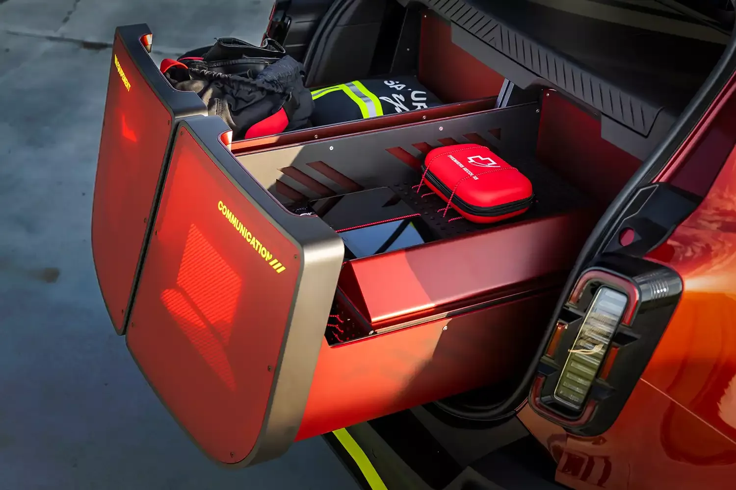 #Renault #Vision #4RESCUE #Electric #Emergency #Vehicle #Software #République #urdesignmag