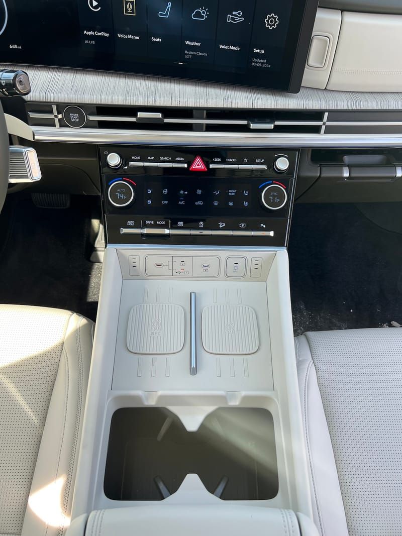 #Boxy #Modern #Hyundai #Santa