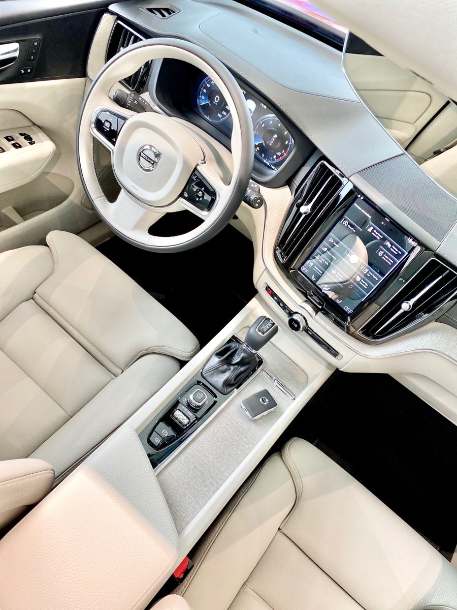 #VOLVO #XC60 #INSCRIPTION