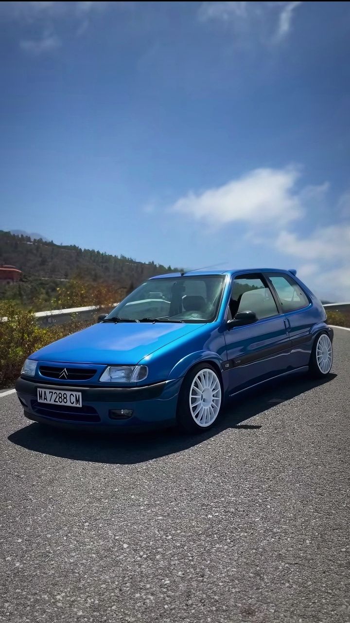 #Citroën #Saxo #VTS #blue #sky