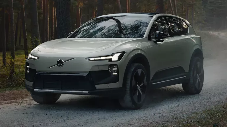 #AllNew #Volvo #EX60 #Undercuts #Price #XC60 #PHEV #Rival #EVs