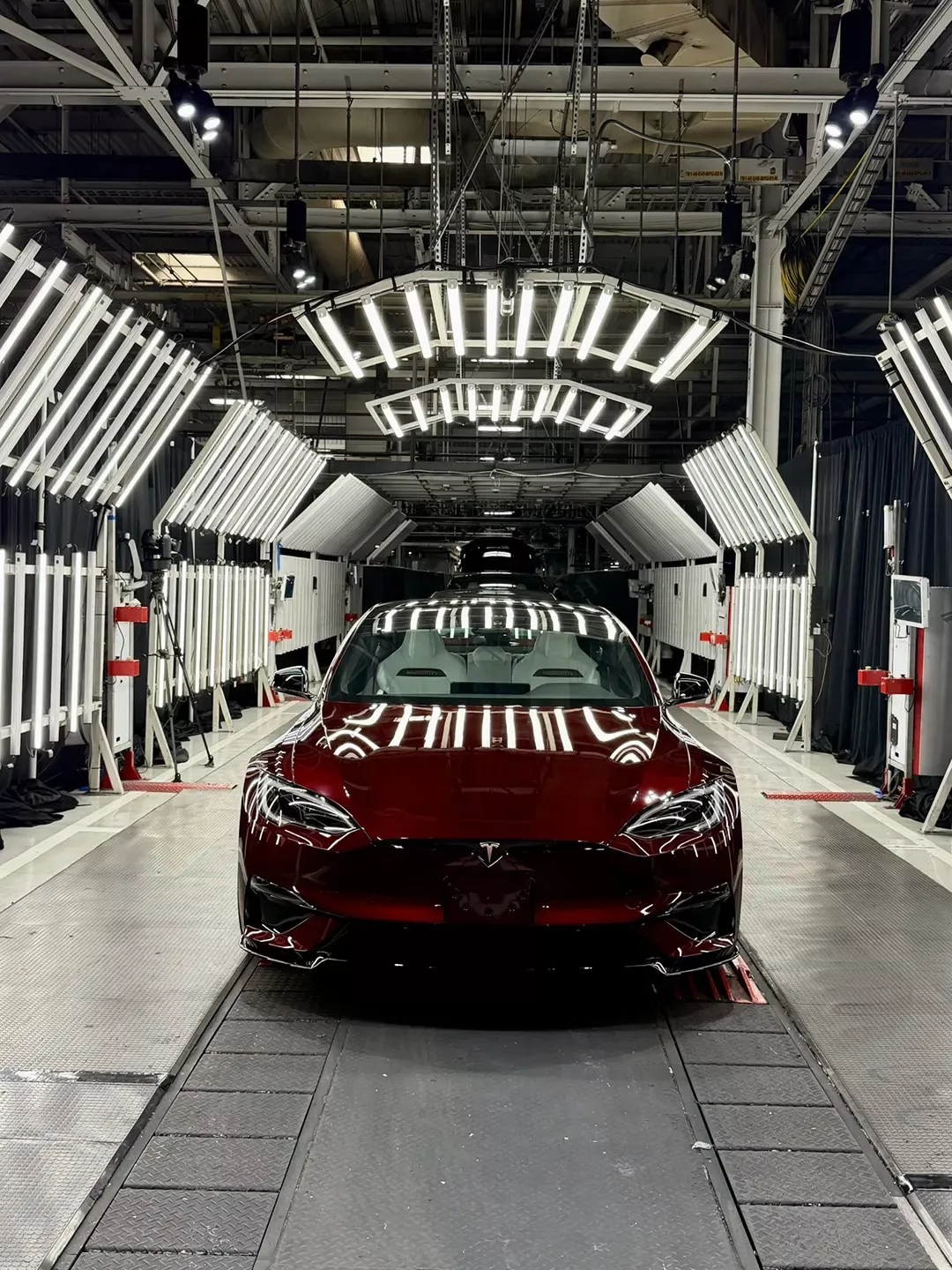 #Franz #Musk #share #18year #Tesla #Model #journey #Signature #Delivery #Event #Tesla #Oracle